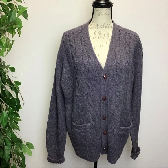 v i n t a g e ::
 classic sweater - Picture 2 of 7